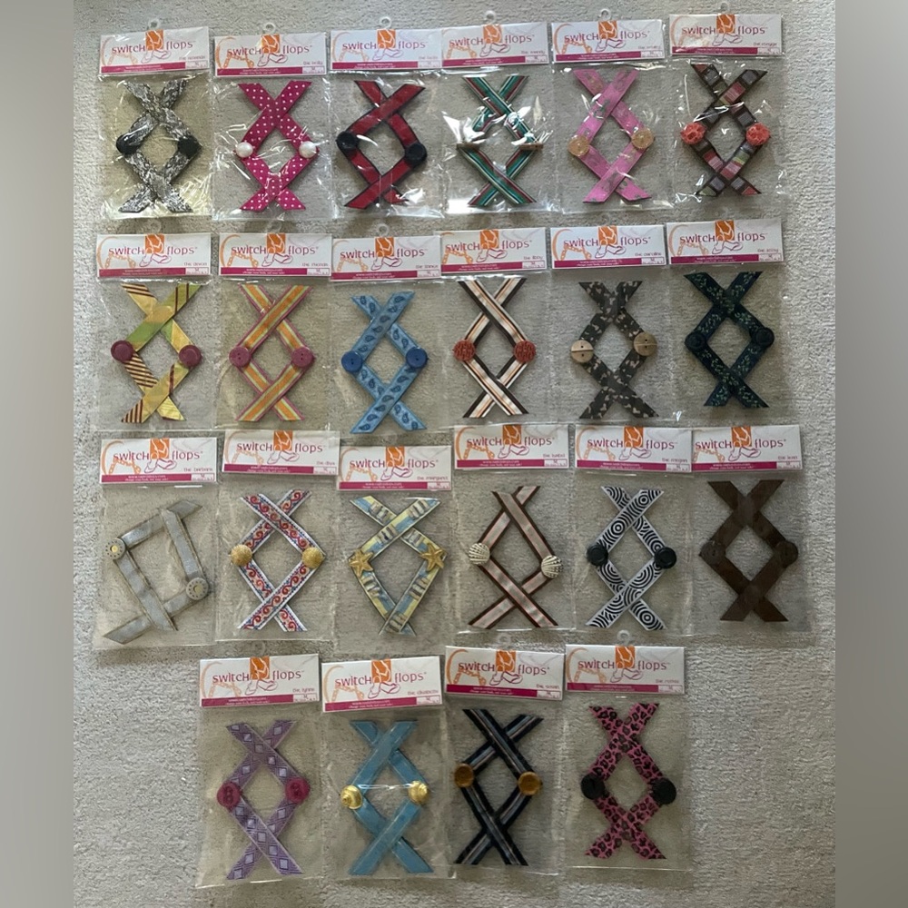 Lindsay Phillips Switch Flops 22 Piece Set Size Medium NWT